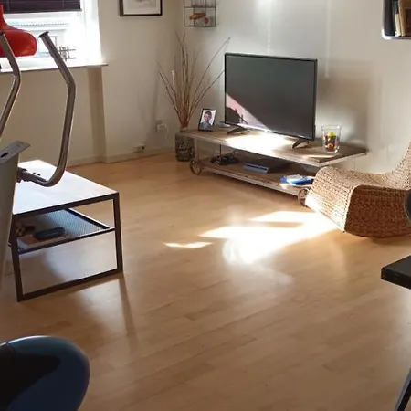 Alex's Place منزل للإقامة أودنسه